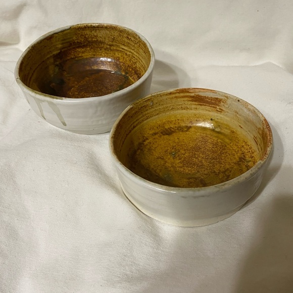 2 Hand Crafted Studio Tan Glazed Pottery Bowles Signed - Picture 3 of 15
